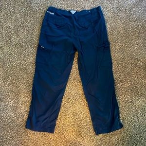 Columbia Omni-Shade mens lightweight cargo pants navy blue 38x30